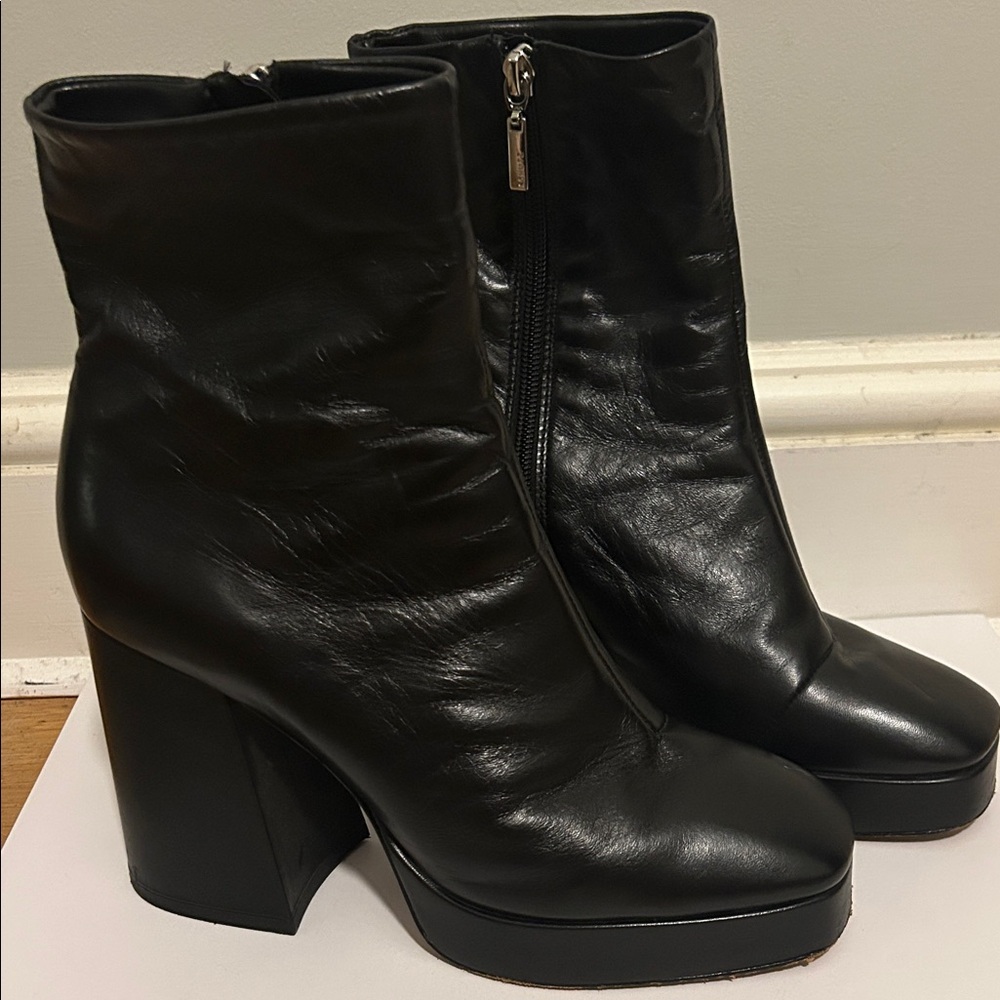 SCHUTZ Black Leather Heeled Boots